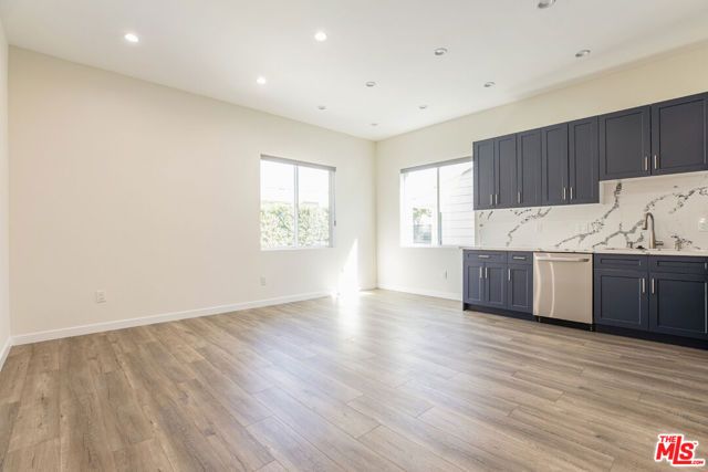 713 S Lake Street, Burbank, CA 91502