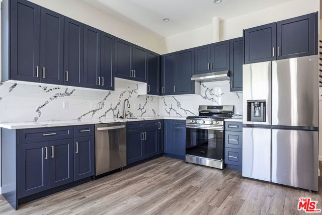 713 S Lake Street, Burbank, CA 91502