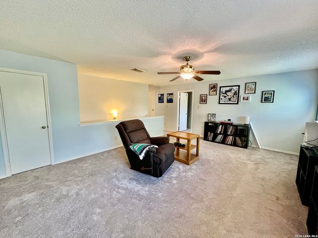 3043 Solitaire Hill, San Antonio, TX 78247