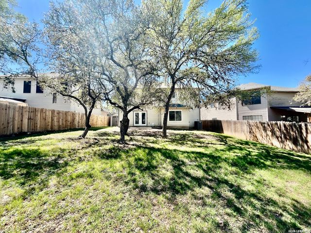 3043 Solitaire Hill, San Antonio, TX 78247