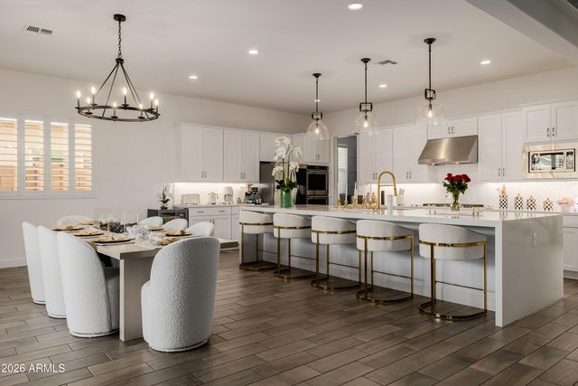 17210 W GRACEMONT Street, Surprise, AZ 85388