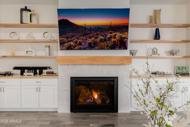 17210 W GRACEMONT Street, Surprise, AZ 85388