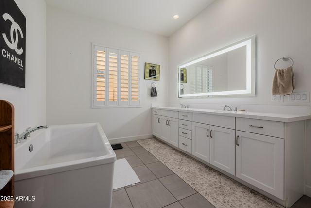 17210 W GRACEMONT Street, Surprise, AZ 85388