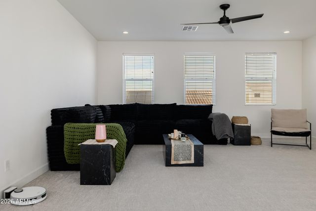 17210 W GRACEMONT Street, Surprise, AZ 85388