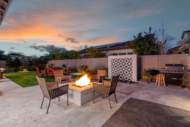 17210 W GRACEMONT Street, Surprise, AZ 85388