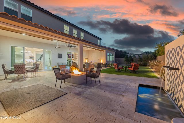 17210 W GRACEMONT Street, Surprise, AZ 85388