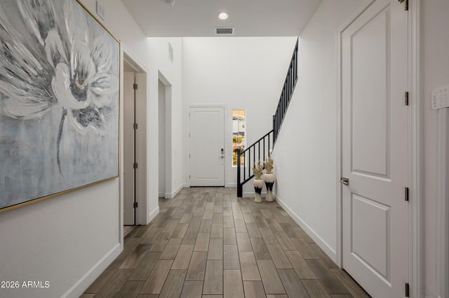 17210 W GRACEMONT Street, Surprise, AZ 85388