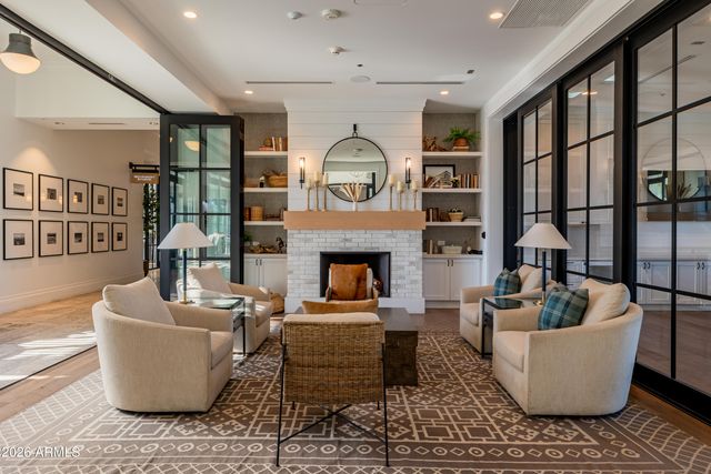 17210 W GRACEMONT Street, Surprise, AZ 85388