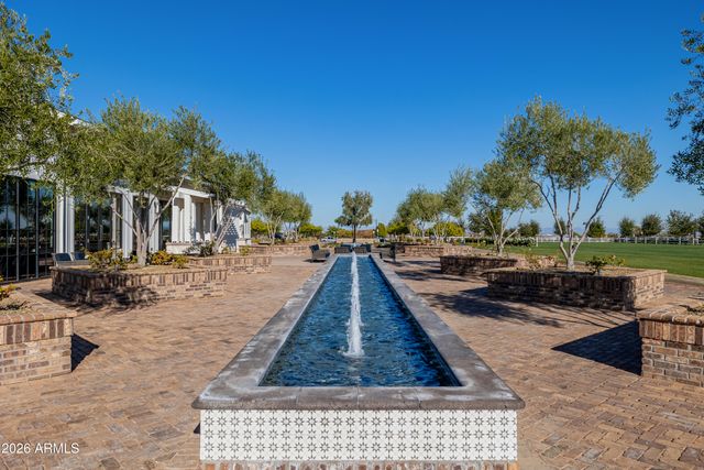 17210 W GRACEMONT Street, Surprise, AZ 85388