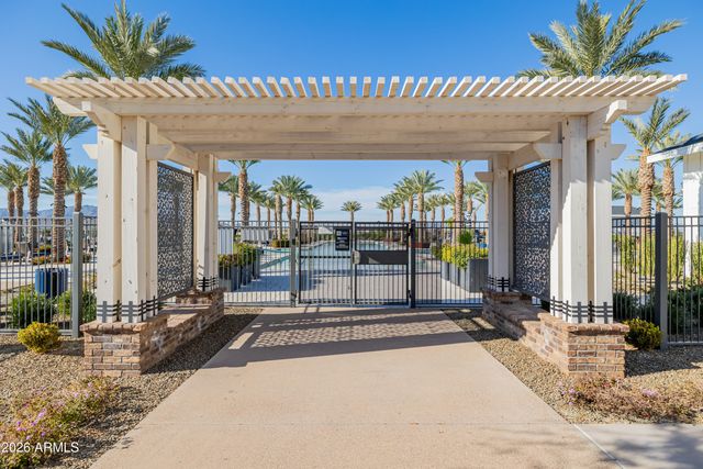 17210 W GRACEMONT Street, Surprise, AZ 85388