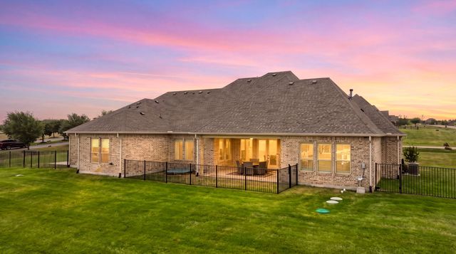 108 Bearclaw Circle, Aledo, TX 76008