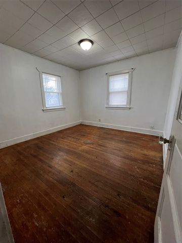 2805 Des Moines Street, Des Moines, IA 50317