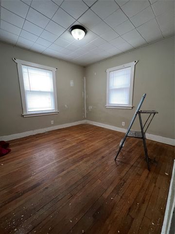 2805 Des Moines Street, Des Moines, IA 50317