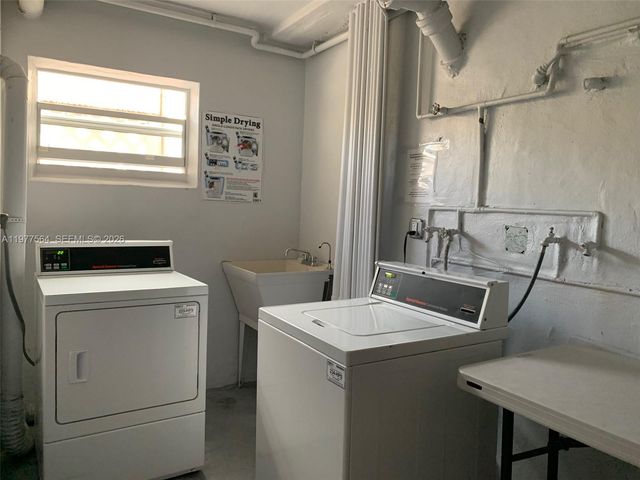 3010 Marcos Dr R105, Aventura, FL 33160