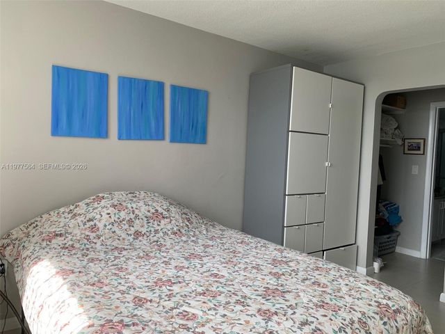 3010 Marcos Dr R105, Aventura, FL 33160