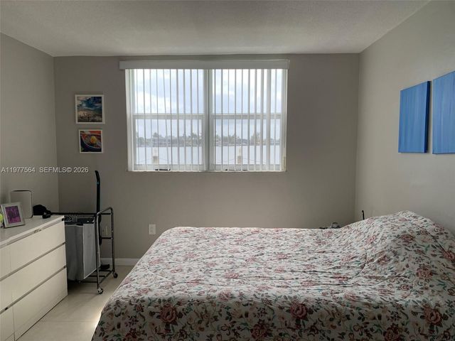 3010 Marcos Dr R105, Aventura, FL 33160