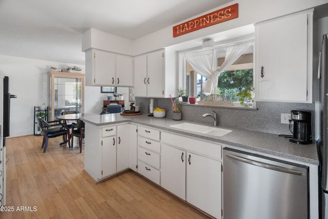 515 N 56TH Street, Mesa, AZ 85205