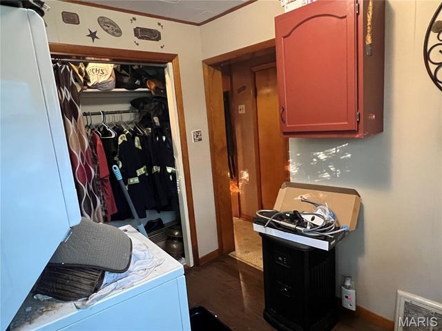 208 Henrietta Street, Gillespie, IL 62033