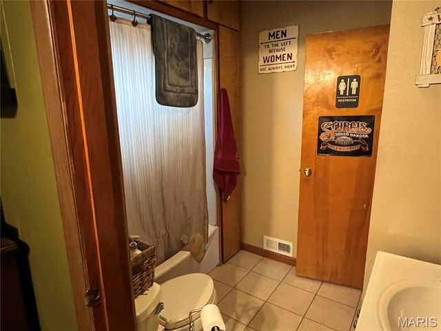 208 Henrietta Street, Gillespie, IL 62033