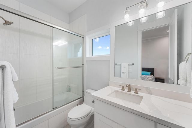 438 Seagrass, Gilchrist, TX 77617