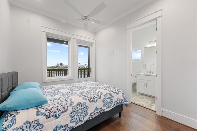 438 Seagrass, Gilchrist, TX 77617