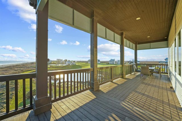 438 Seagrass, Gilchrist, TX 77617