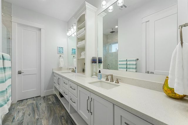 438 Seagrass, Gilchrist, TX 77617