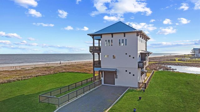 438 Seagrass, Gilchrist, TX 77617