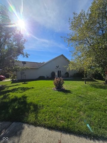 1652 Roundhouse Circle, Greenwood, IN 46143