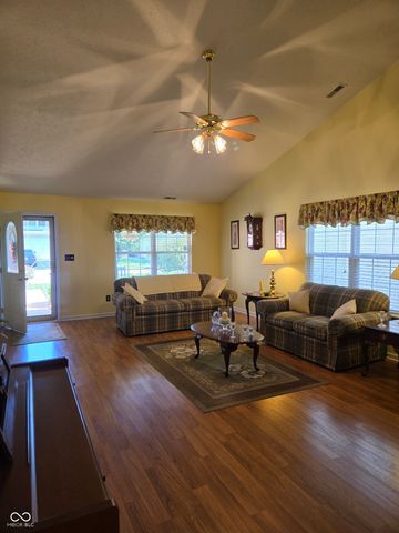 1652 Roundhouse Circle, Greenwood, IN 46143