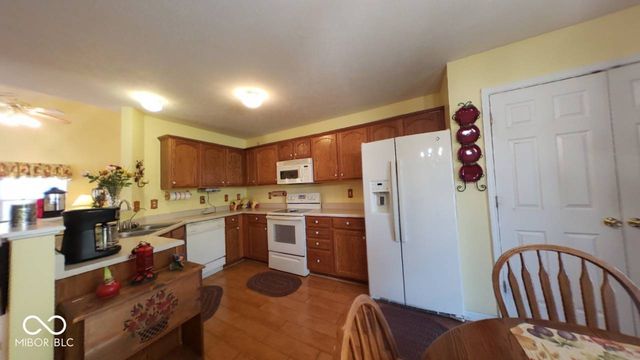 1652 Roundhouse Circle, Greenwood, IN 46143
