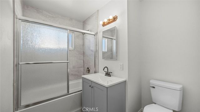 2288 Avenida Del Vista, Corona, CA 92882
