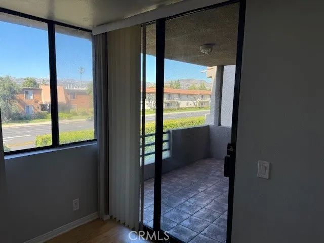 7826 Topanga Canyon 207, Canoga Park, CA 91304