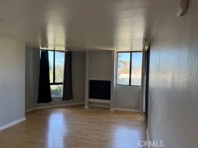 7826 Topanga Canyon 207, Canoga Park, CA 91304