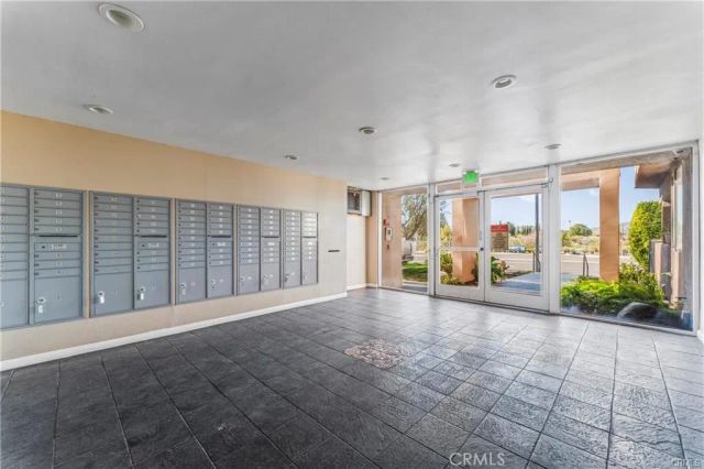 7826 Topanga Canyon 207, Canoga Park, CA 91304