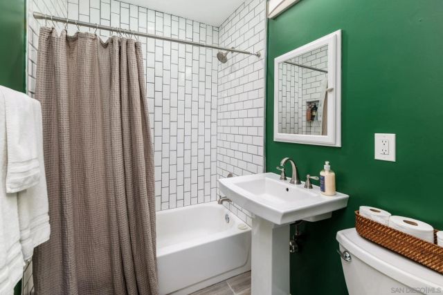 7967 Normal Ave, La Mesa, CA 91941