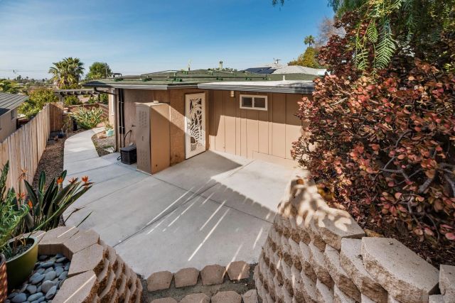 7967 Normal Ave, La Mesa, CA 91941