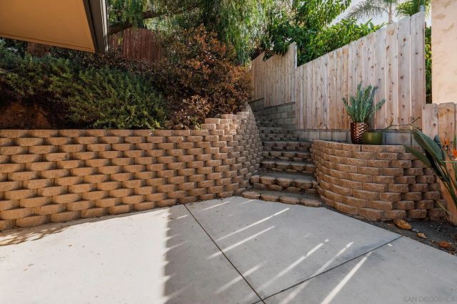 7967 Normal Ave, La Mesa, CA 91941