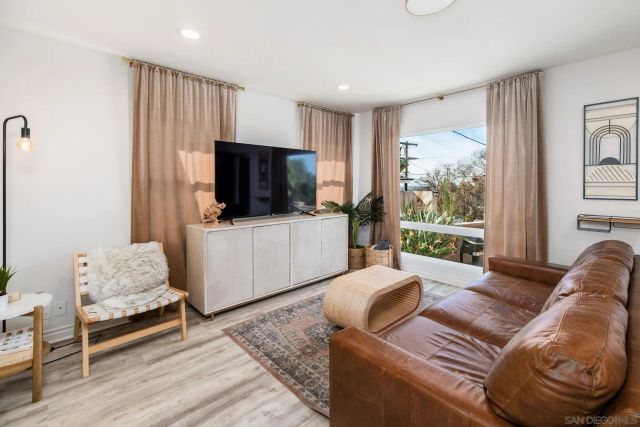 7967 Normal Ave, La Mesa, CA 91941