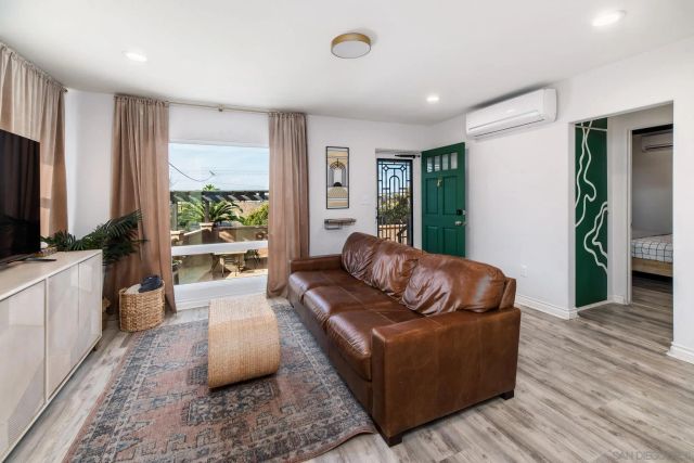 7967 Normal Ave, La Mesa, CA 91941