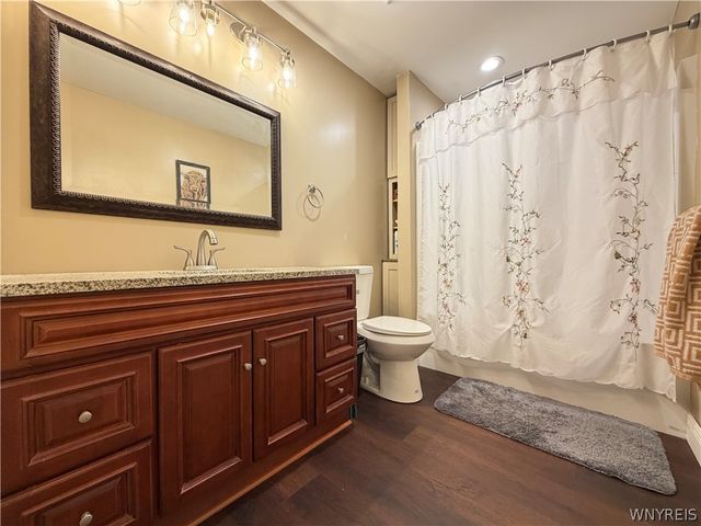 6455 Salt Road, Clarence, NY 14031
