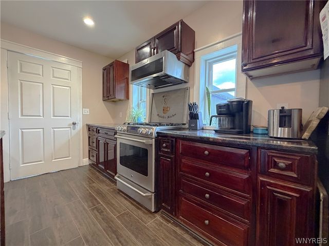 6455 Salt Road, Clarence, NY 14031