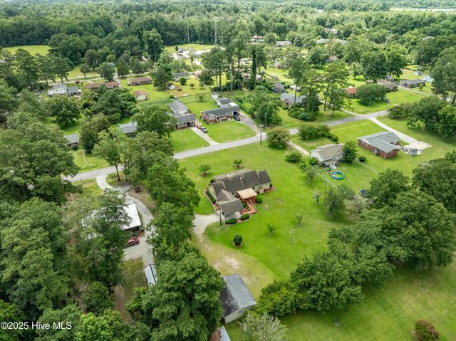 206 N First Avenue, New Bern, NC 28560
