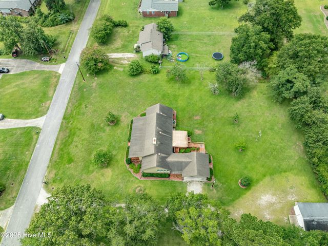 206 N First Avenue, New Bern, NC 28560
