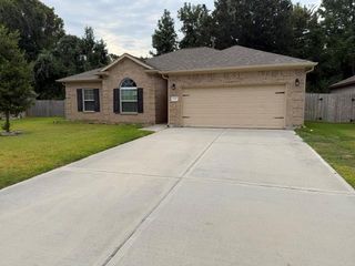418 Pebble Drive, Dayton, TX 77535