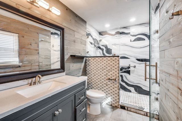 7021 Crabtree Lane, North Richland Hills, TX 76182