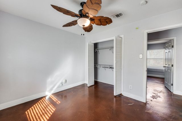 7021 Crabtree Lane, North Richland Hills, TX 76182