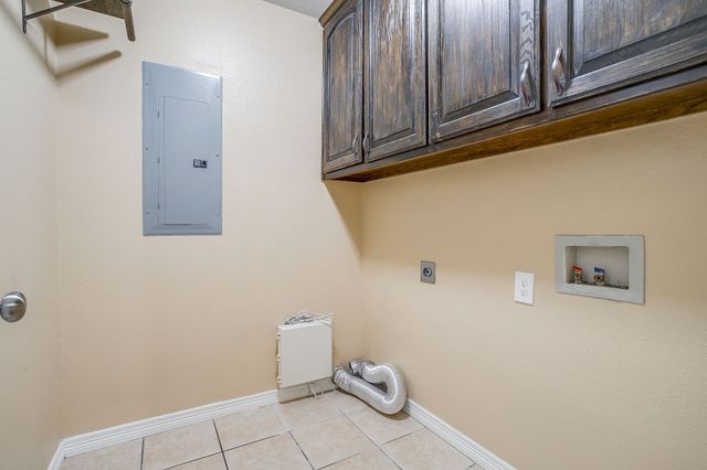 115 Pleasant Oaks Lane, Springtown, TX 76082
