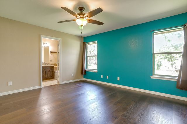 115 Pleasant Oaks Lane, Springtown, TX 76082