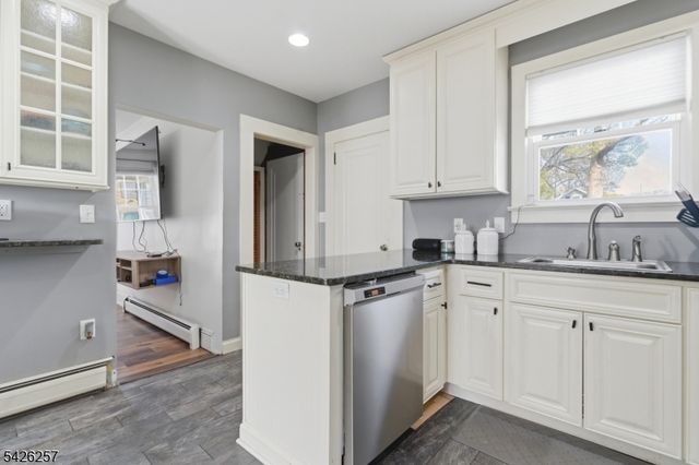 185 Washington Ave, Hawthorne Boro, NJ 07506